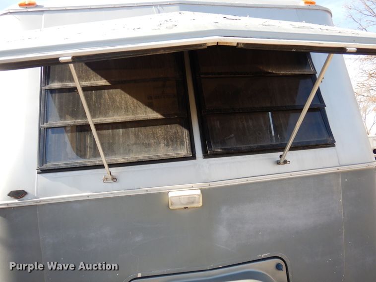 image for item MH9268 1989 Airstream  camper