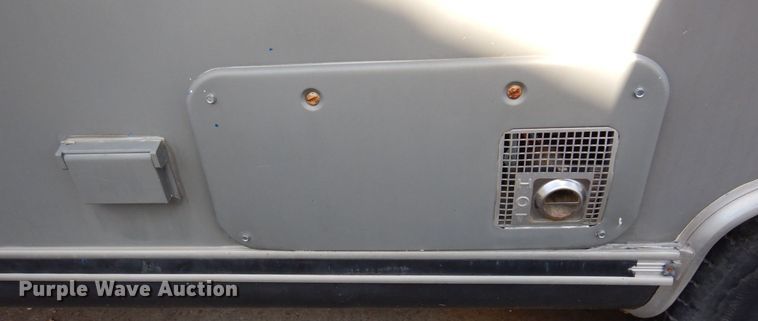 image for item MH9268 1989 Airstream  camper