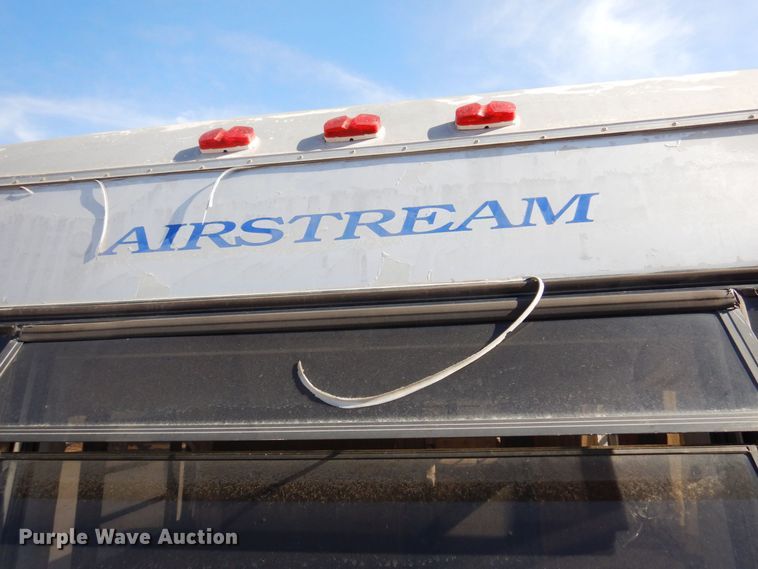 image for item MH9268 1989 Airstream  camper