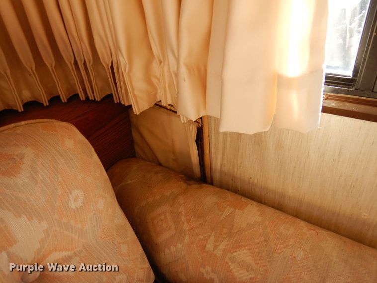 image for item MH9268 1989 Airstream  camper