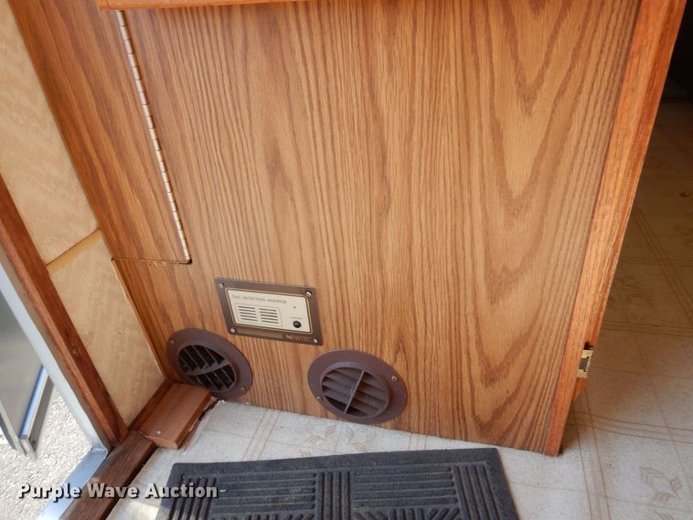 image for item MH9268 1989 Airstream  camper