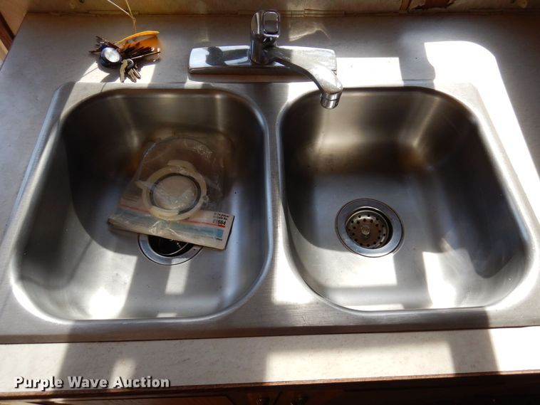 image for item MH9268 1989 Airstream  camper