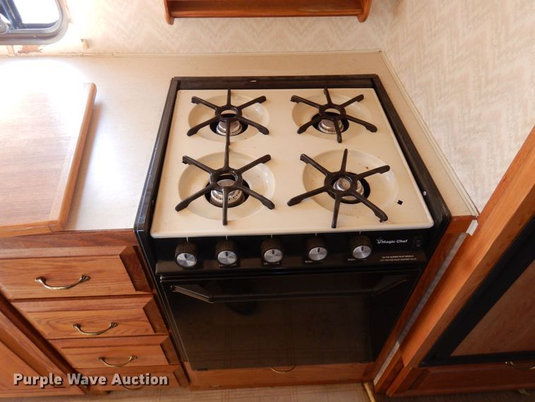 image for item MH9268 1989 Airstream  camper