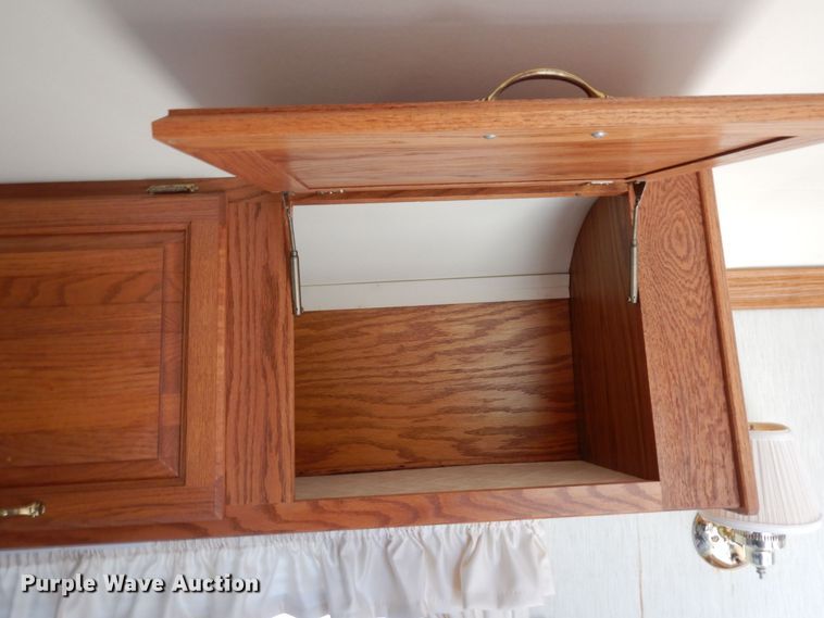 image for item MH9268 1989 Airstream  camper