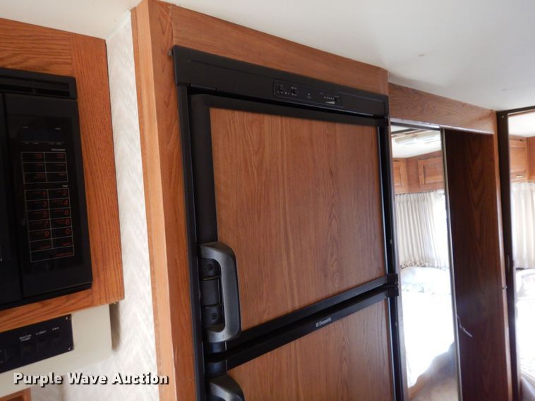 image for item MH9268 1989 Airstream  camper