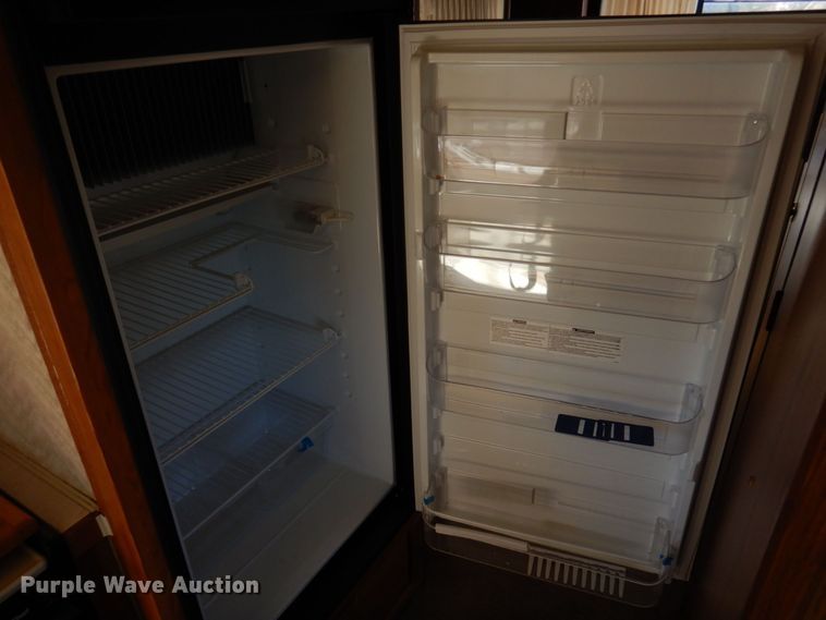 image for item MH9268 1989 Airstream  camper