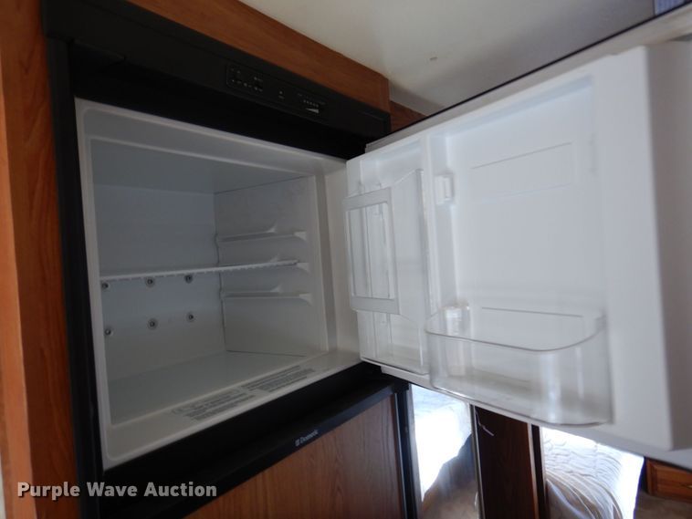 image for item MH9268 1989 Airstream  camper