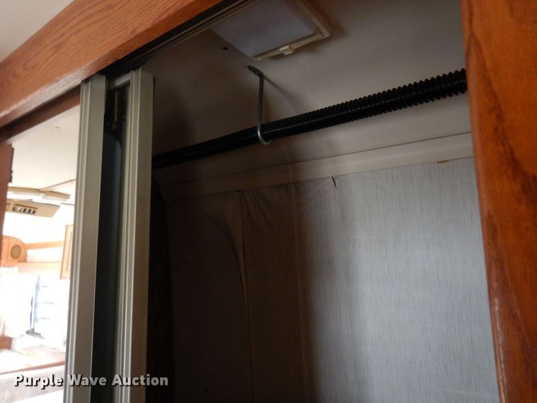 image for item MH9268 1989 Airstream  camper