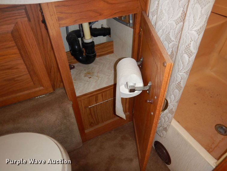 image for item MH9268 1989 Airstream  camper