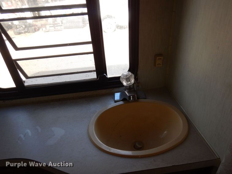 image for item MH9268 1989 Airstream  camper