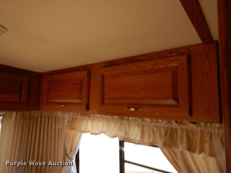 image for item MH9268 1989 Airstream  camper