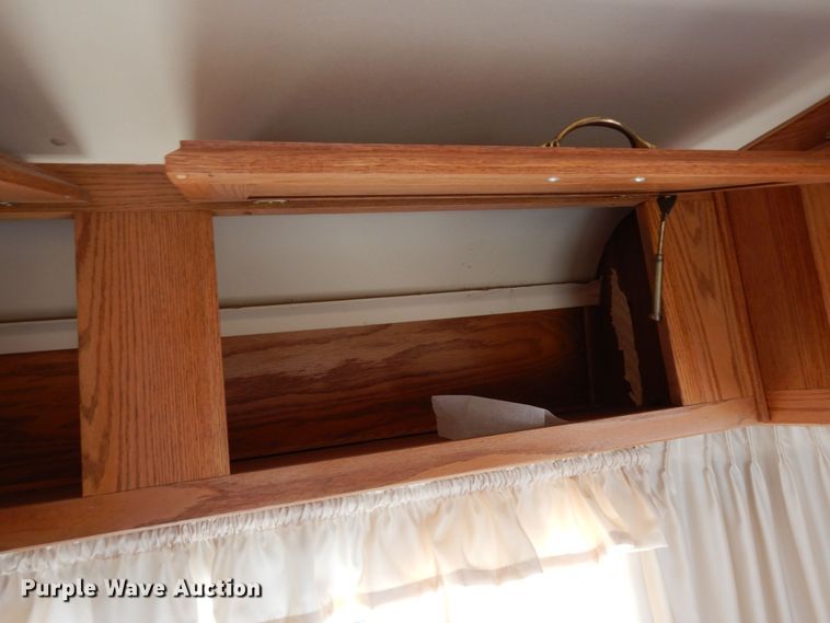 image for item MH9268 1989 Airstream  camper