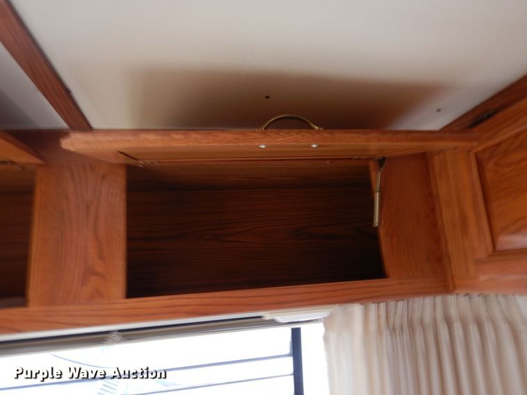 image for item MH9268 1989 Airstream  camper