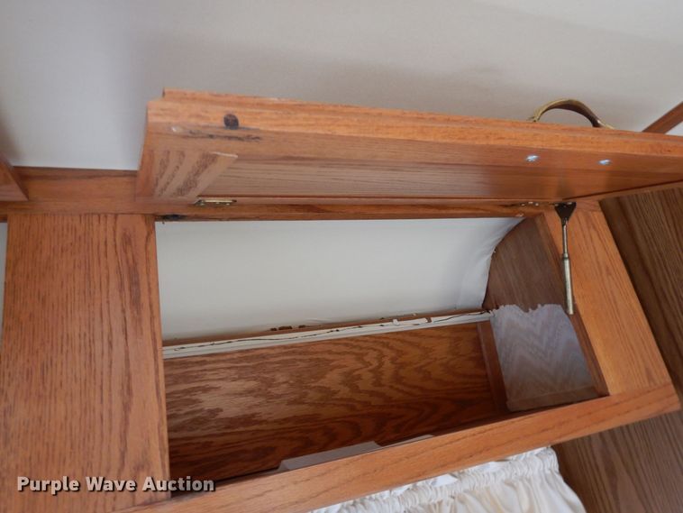 image for item MH9268 1989 Airstream  camper