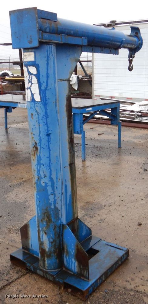 image for item MJ9845 2007 Vestil LM-HRT-4  boom