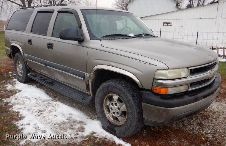 image for item MJ9851 2003 Chevrolet Suburban  SUV