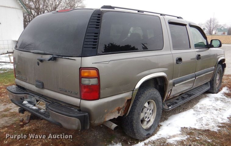 image for item MJ9851 2003 Chevrolet Suburban  SUV