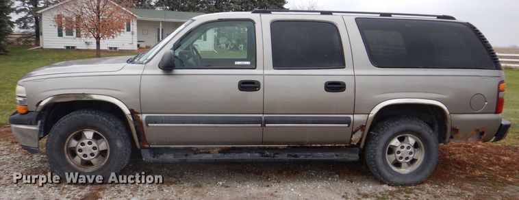 image for item MJ9851 2003 Chevrolet Suburban  SUV