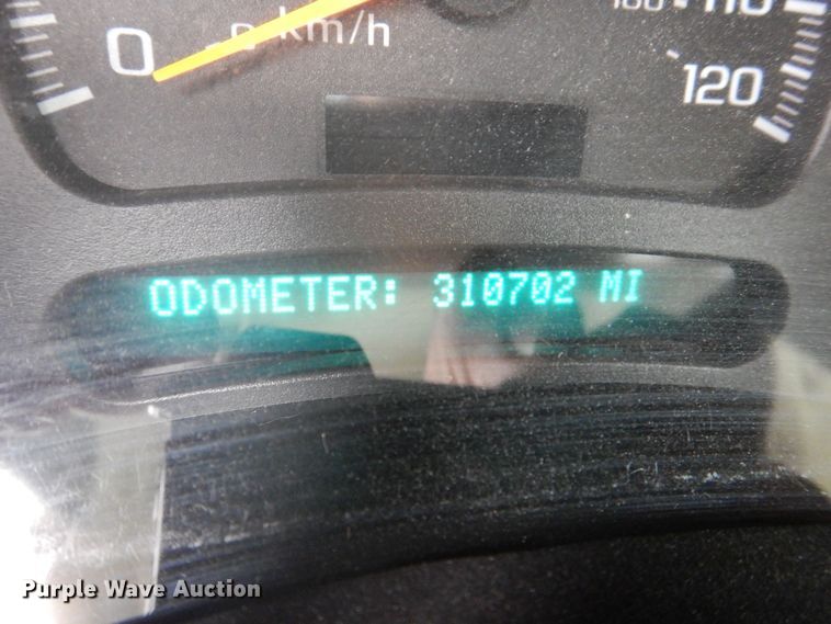 image for item MJ9851 2003 Chevrolet Suburban  SUV