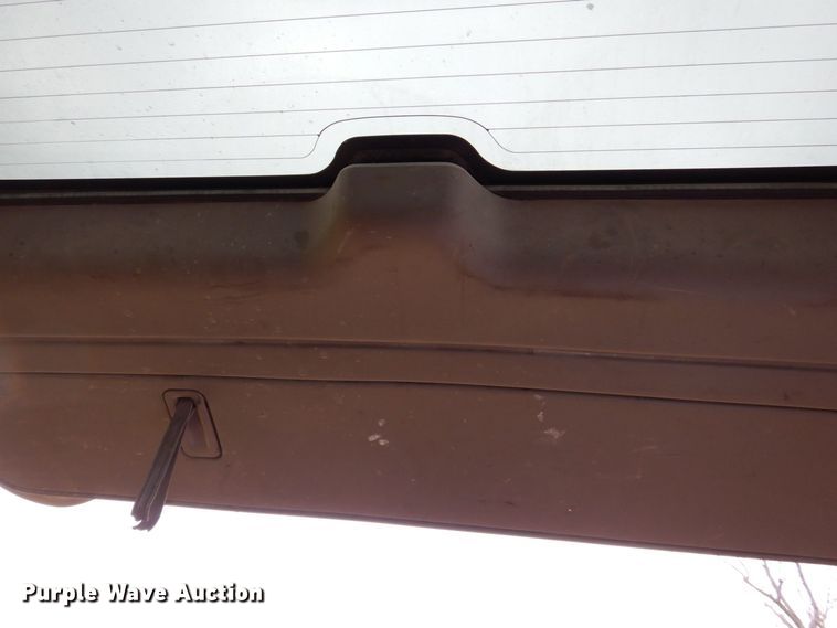 image for item MJ9851 2003 Chevrolet Suburban  SUV