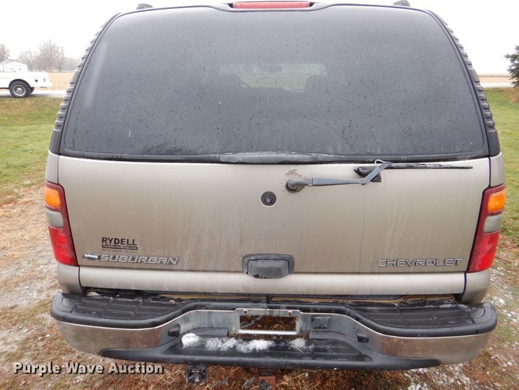 image for item MJ9851 2003 Chevrolet Suburban  SUV