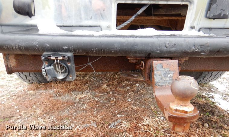 image for item MJ9851 2003 Chevrolet Suburban  SUV