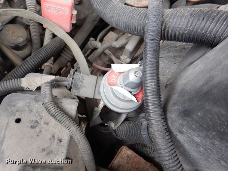 image for item MJ9851 2003 Chevrolet Suburban  SUV