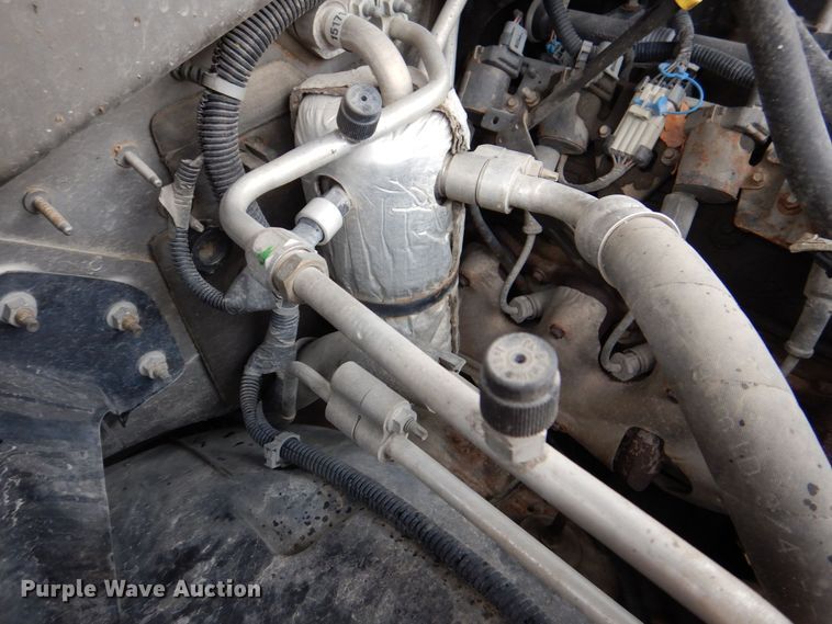 image for item MJ9851 2003 Chevrolet Suburban  SUV