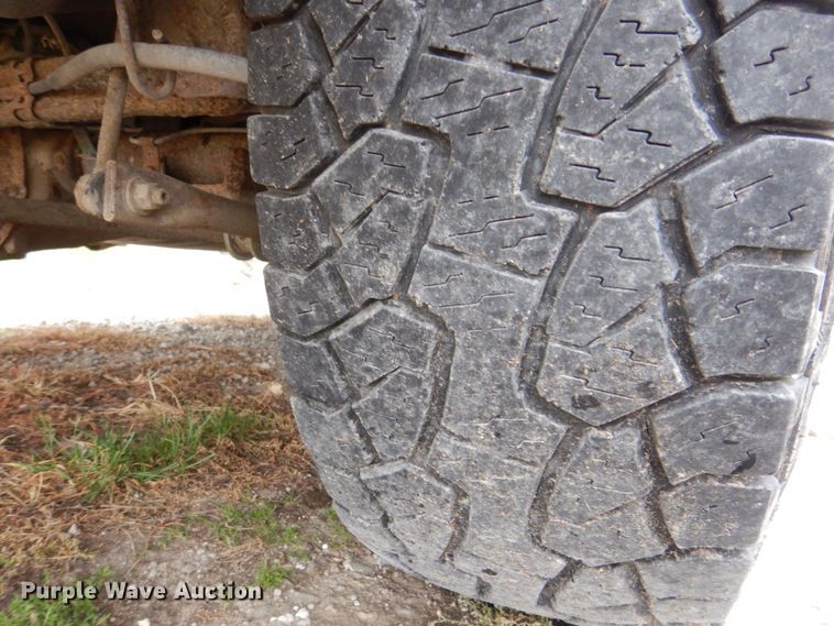 image for item MJ9851 2003 Chevrolet Suburban  SUV