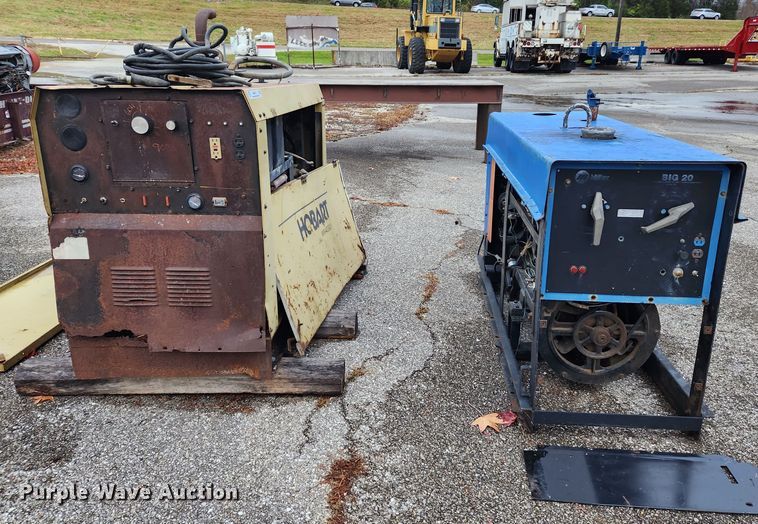 image for item MK9527 (2) welder/generators