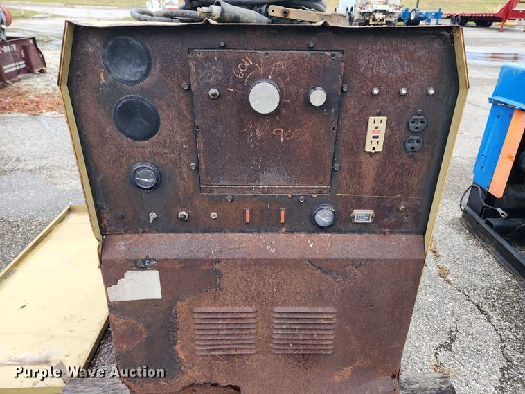 image for item MK9527 (2) welder/generators