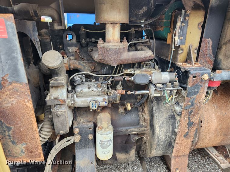 image for item MK9527 (2) welder/generators