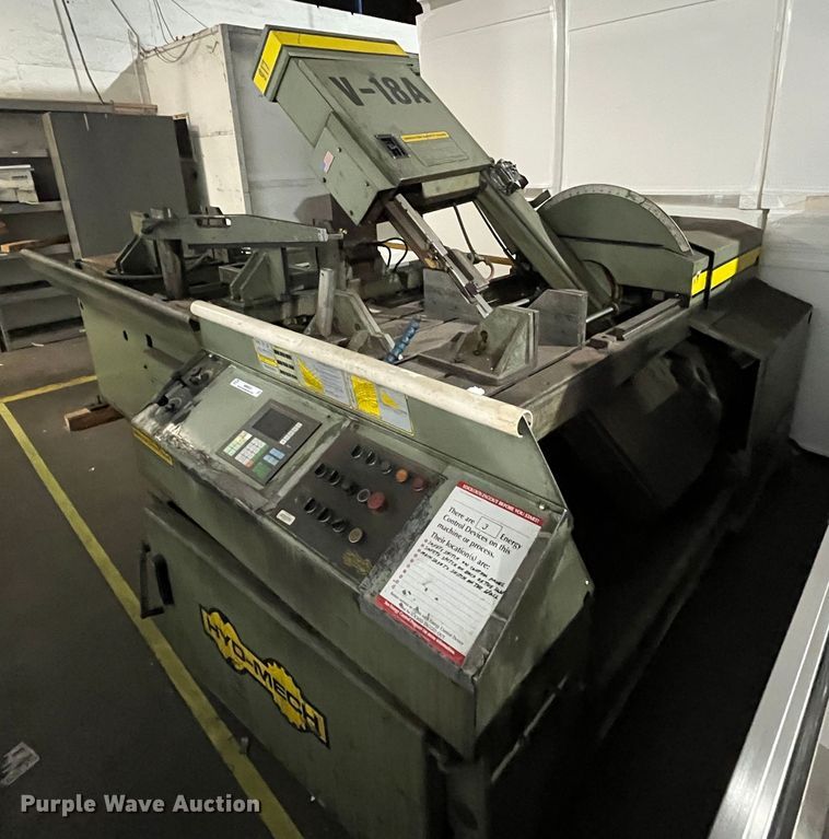 image for item MN9420 HYD-Mech  vertical bandsaw