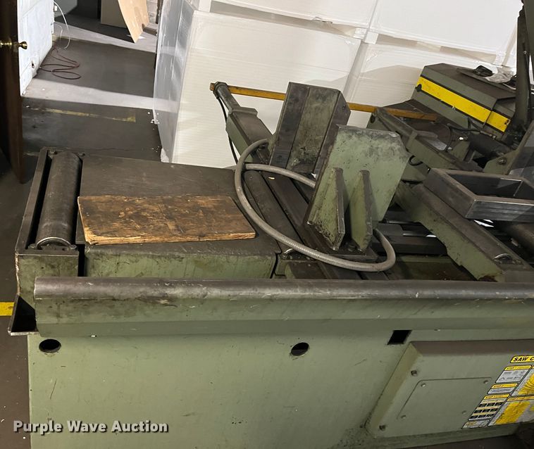 image for item MN9420 HYD-Mech  vertical bandsaw