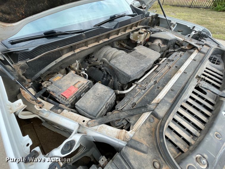 image for item MR9499 2019 Chevrolet Silverado 1500  Double Cab pickup truck