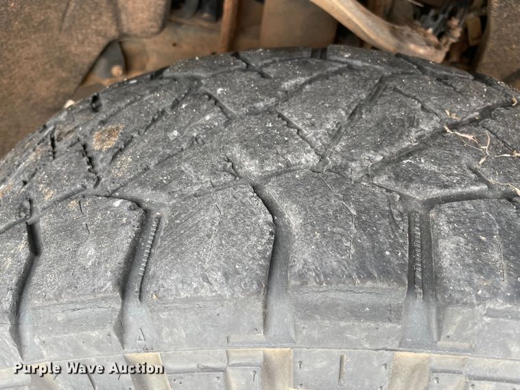 image for item MR9499 2019 Chevrolet Silverado 1500  Double Cab pickup truck