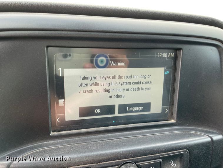 image for item MR9501 2016 Chevrolet Silverado 2500HD  Double Cab pickup truck