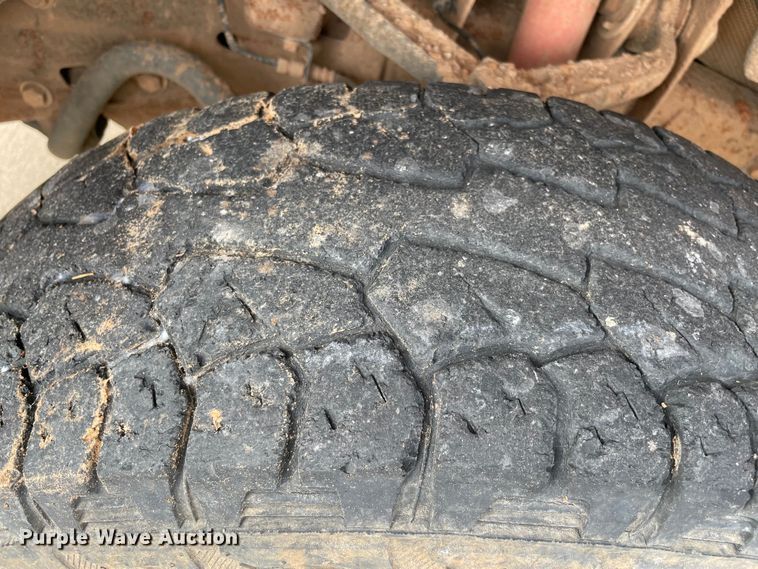 image for item MR9502 2015 Chevrolet Silverado 2500HD  Double Cab pickup truck