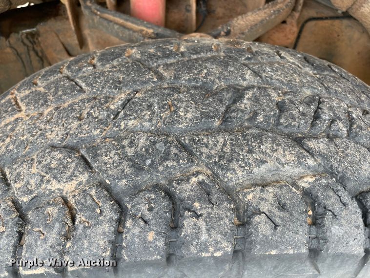 image for item MR9502 2015 Chevrolet Silverado 2500HD  Double Cab pickup truck