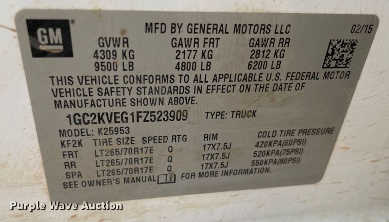 image for item MR9502 2015 Chevrolet Silverado 2500HD  Double Cab pickup truck