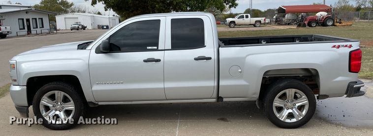 image for item MR9505 2018 Chevrolet Silverado 1500  Double Cab pickup truck