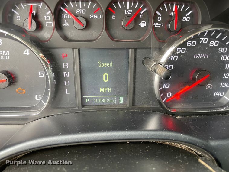 image for item MR9505 2018 Chevrolet Silverado 1500  Double Cab pickup truck