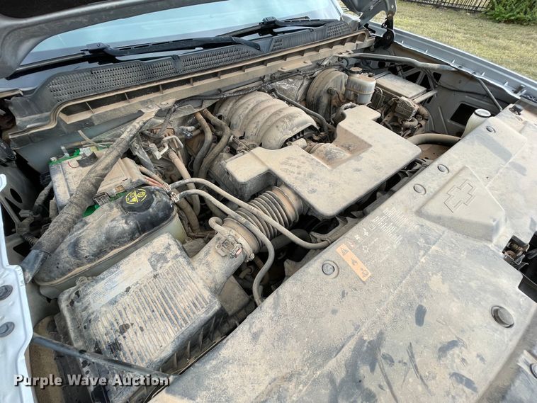 image for item MR9505 2018 Chevrolet Silverado 1500  Double Cab pickup truck