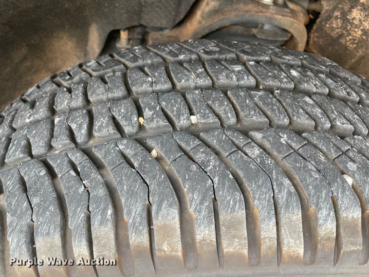 image for item MR9505 2018 Chevrolet Silverado 1500  Double Cab pickup truck