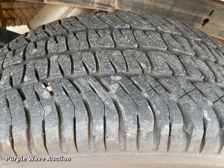 image for item MR9505 2018 Chevrolet Silverado 1500  Double Cab pickup truck