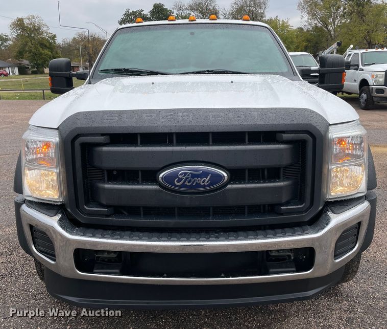 image for item MR9520 2016 Ford F550 Super Duty XL  utility / service truck