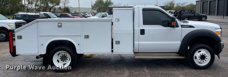 image for item MR9520 2016 Ford F550 Super Duty XL  utility / service truck