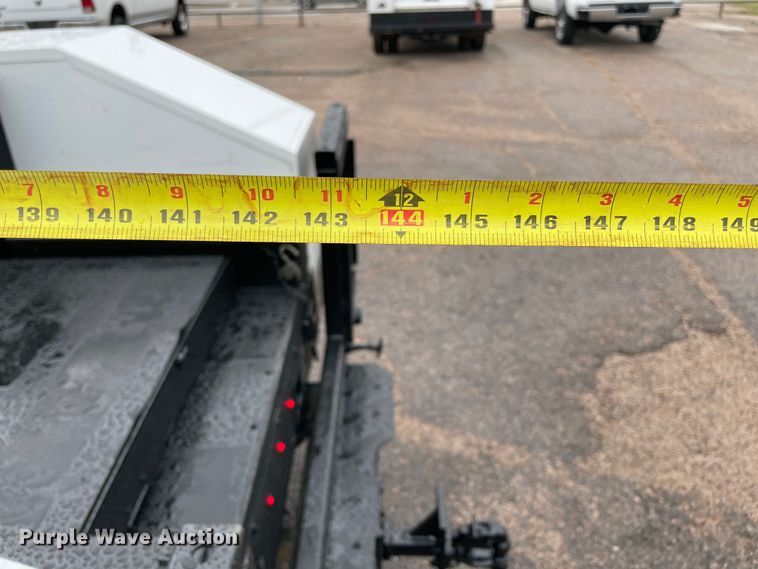 image for item MR9520 2016 Ford F550 Super Duty XL  utility / service truck