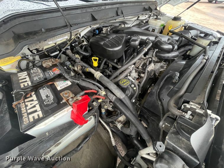 image for item MR9520 2016 Ford F550 Super Duty XL  utility / service truck