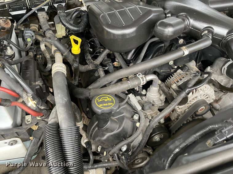 image for item MR9520 2016 Ford F550 Super Duty XL  utility / service truck